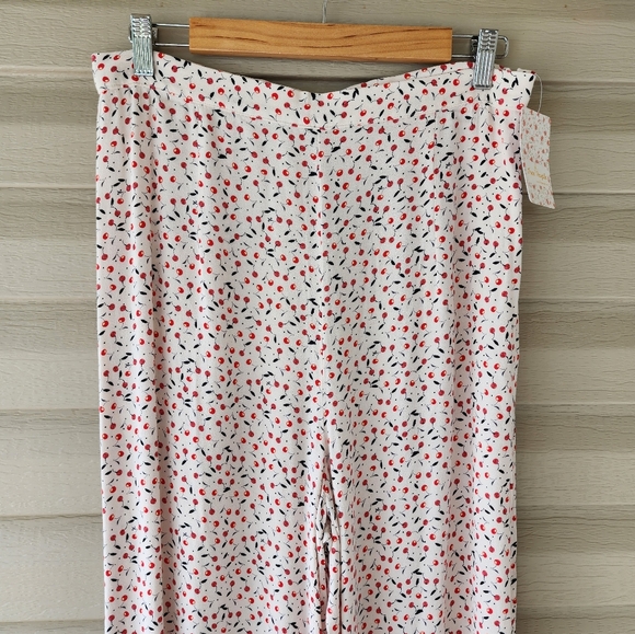 Free People Easy Peasy cherry print wide leg pants size 10 - Picture 4 of 14